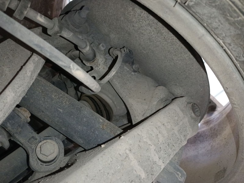 Recambio de mangueta trasera derecha para audi q5 (8rb) 2.0 tdi quattro referencia OEM IAM   