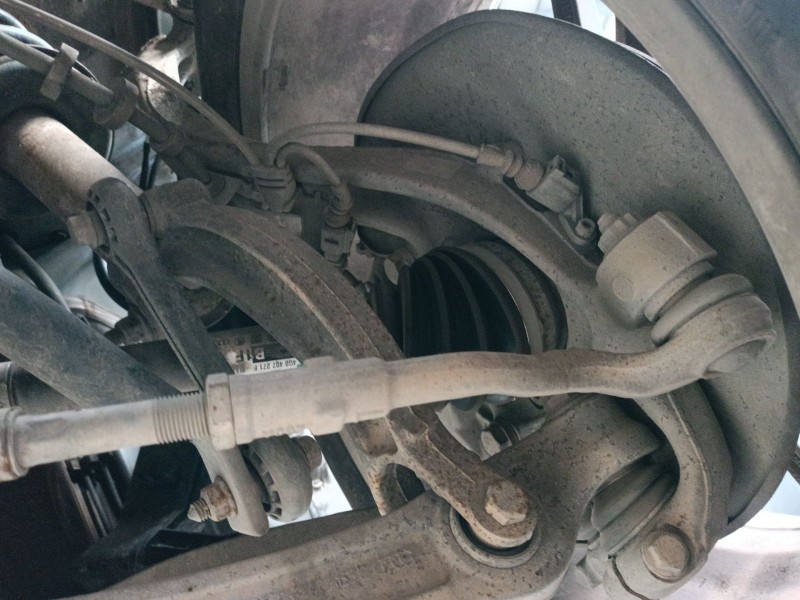 Recambio de mangueta delantera izquierda para audi q5 (8rb) 2.0 tdi quattro referencia OEM IAM   