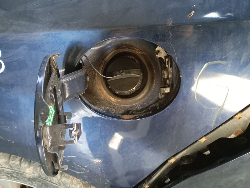 Recambio de tapa exterior combustible para mazda 6 hatchback (gh) 1.8 mzr referencia OEM IAM   