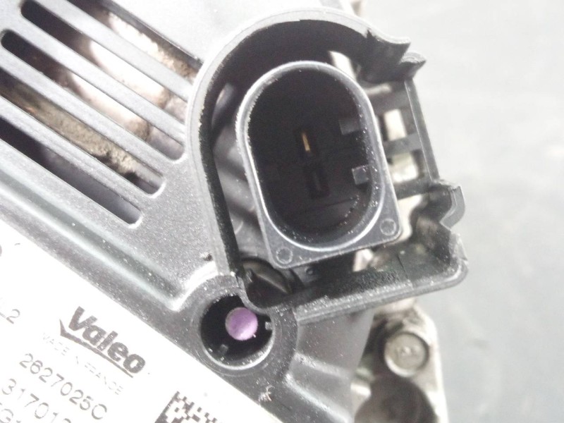 Recambio de alternador para volkswagen tiguan advance bmt referencia OEM IAM 04L903023L  