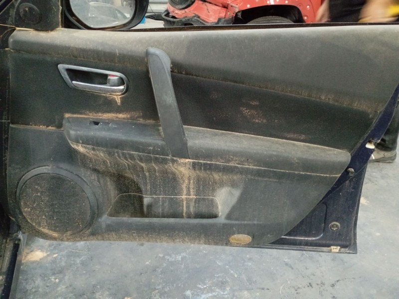 Recambio de guarnecido puerta delantera derecha para mazda 6 hatchback (gh) 1.8 mzr referencia OEM IAM   