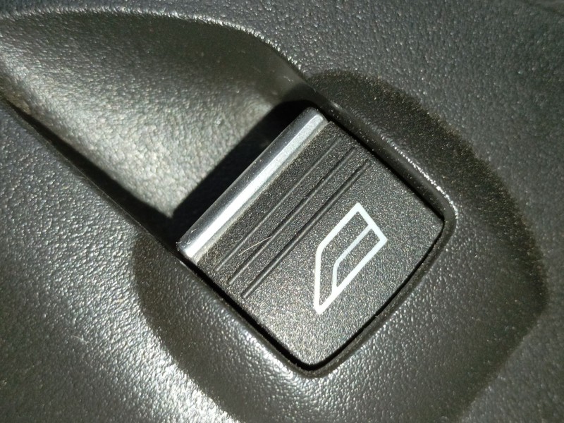 Recambio de mando elevalunas trasero derecho para ford kuga ii (dm2) 1.5 tdci referencia OEM IAM   