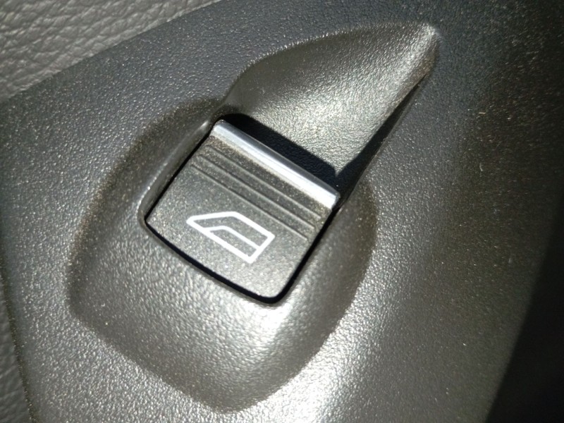 Recambio de mando elevalunas trasero izquierdo para ford kuga ii (dm2) 1.5 tdci referencia OEM IAM   