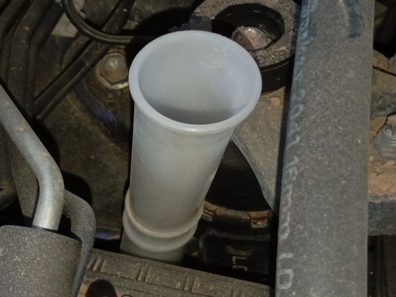 Recambio de deposito limpia para mazda 6 hatchback (gh) 1.8 mzr referencia OEM IAM   