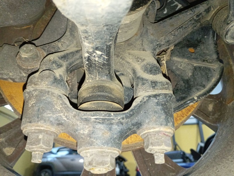 Recambio de mangueta delantera derecha para mazda 6 hatchback (gh) 1.8 mzr referencia OEM IAM   