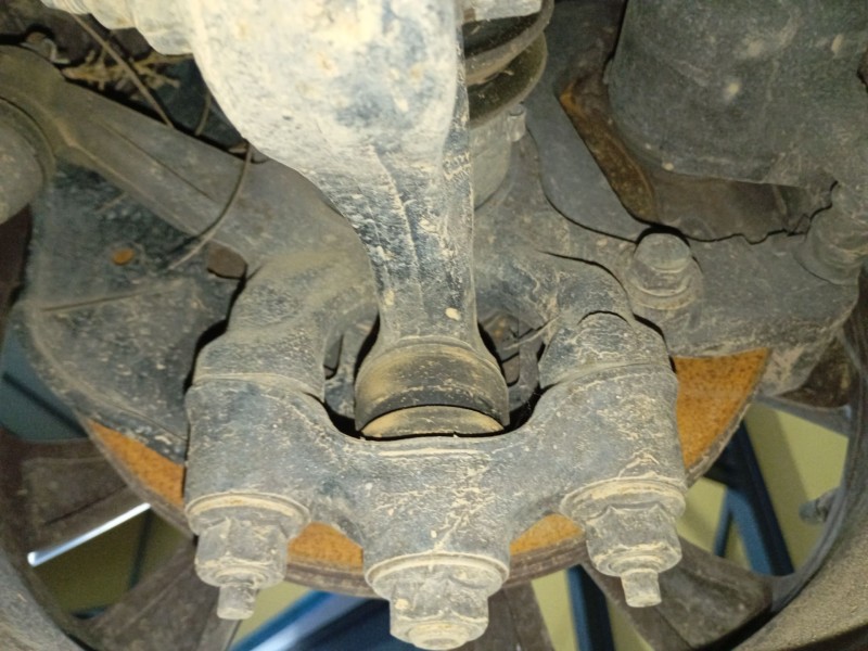 Recambio de mangueta delantera izquierda para mazda 6 hatchback (gh) 1.8 mzr referencia OEM IAM   