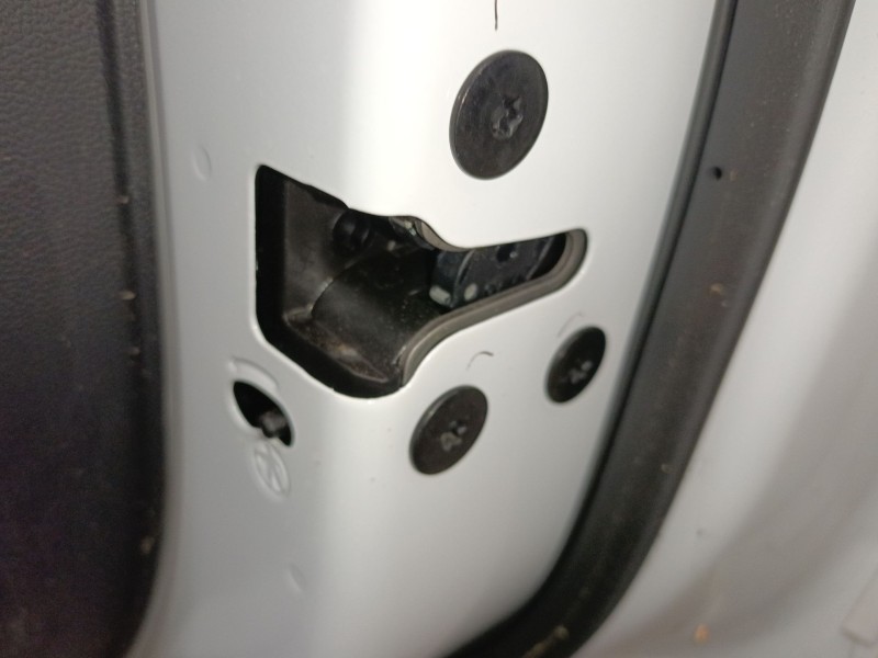 Recambio de cerradura puerta trasera derecha para mg zs suv (azs1) 1.5 vti referencia OEM IAM   