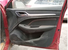 GUARNECIDO PUERTA DELANTERA DERECHA 