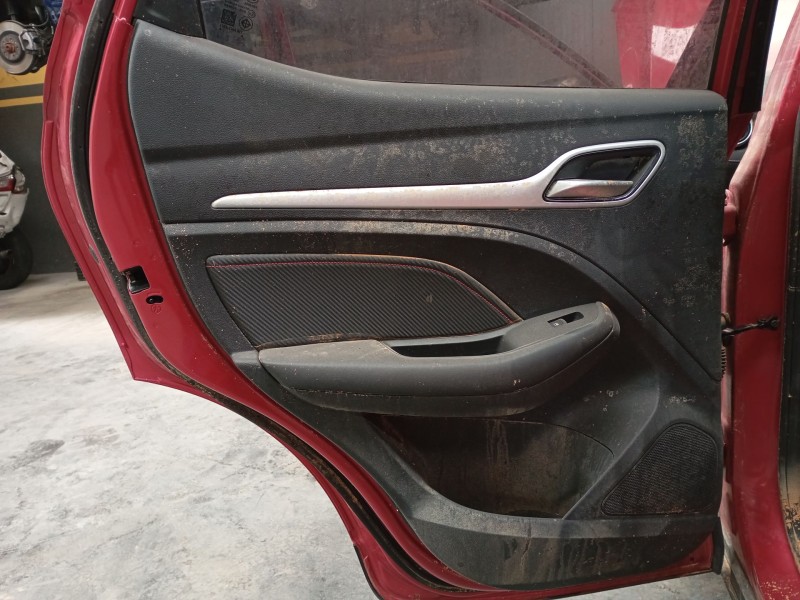 Recambio de guarnecido puerta trasera izquierda para mg zs suv (azs1) 1.5 vti referencia OEM IAM   