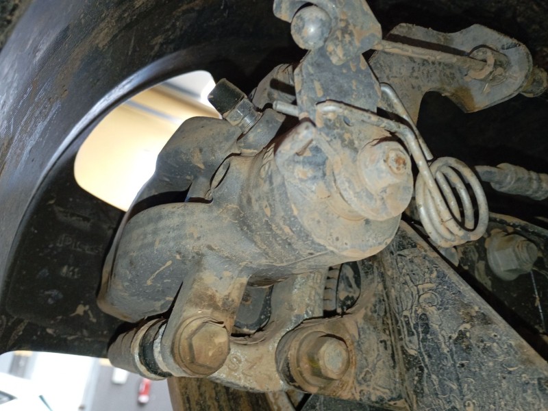 Recambio de pinza freno trasera izquierda para mg zs suv (azs1) 1.5 vti referencia OEM IAM   