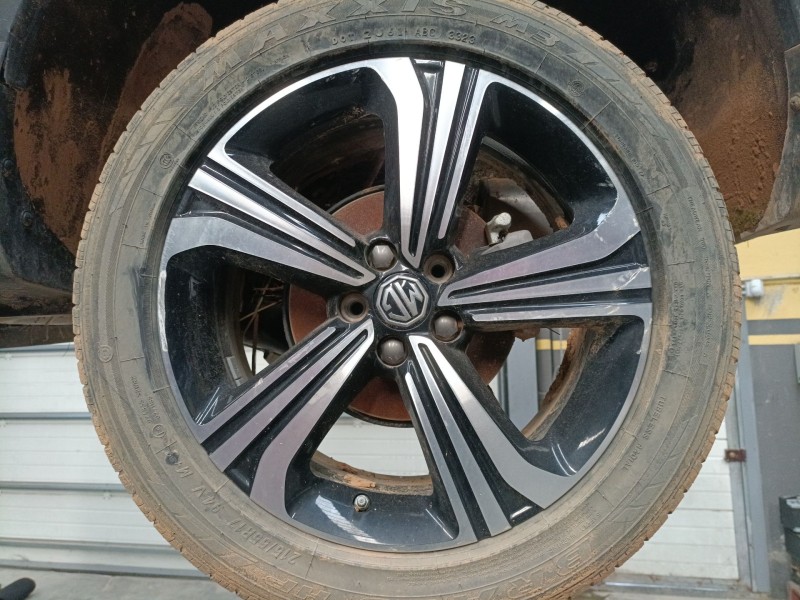 Recambio de llanta para mg zs suv (azs1) 1.5 vti referencia OEM IAM 215/55/17  