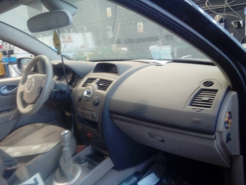 renault megane iii berlina 5p del año 2013