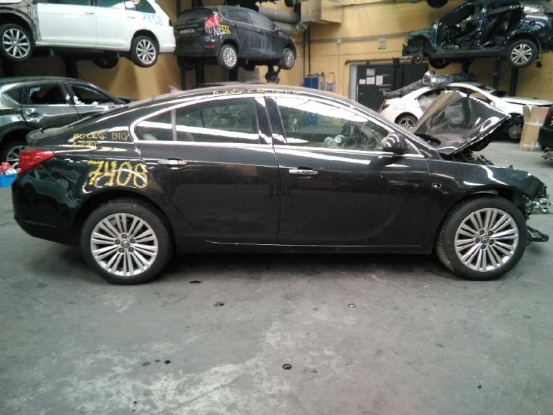 opel insignia berlina del año 2008