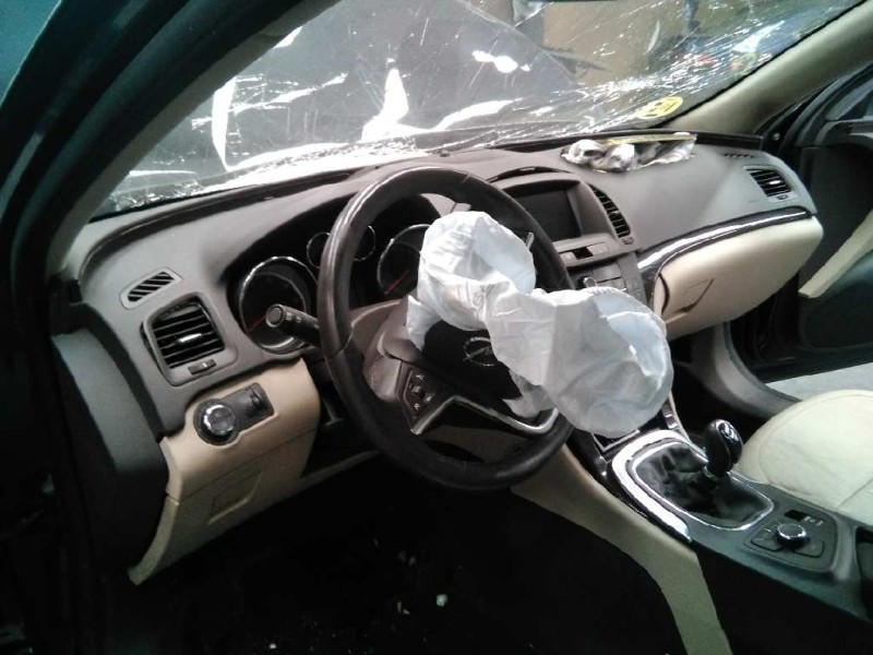 opel insignia berlina del año 2008