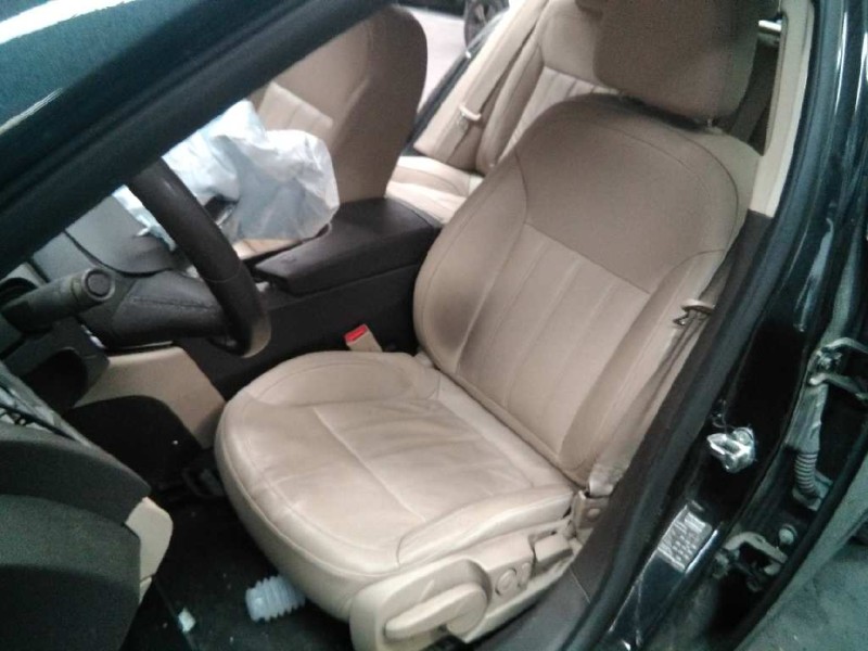 opel insignia berlina del año 2008