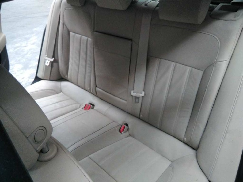 opel insignia berlina del año 2008