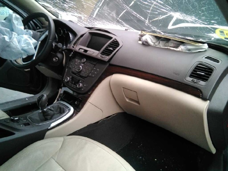 opel insignia berlina del año 2008