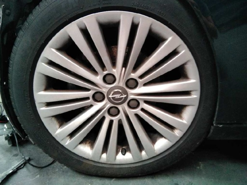 opel insignia berlina del año 2008