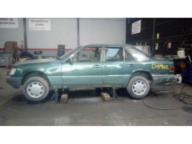 mercedes-benz clase e (w124) berlina del año 1992