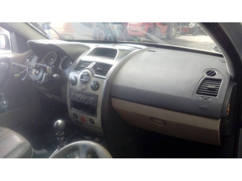 renault megane ii berlina 3p del año 2003