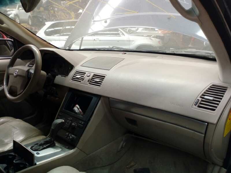 volvo xc90 del año 2002