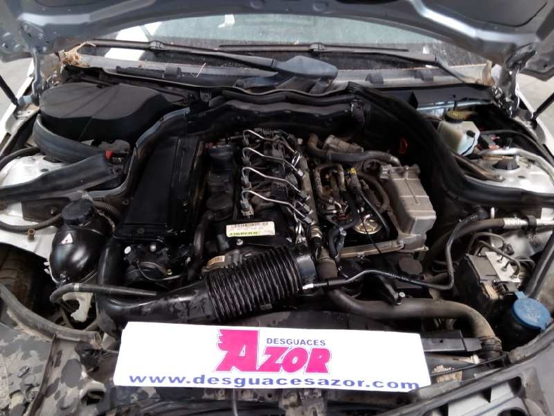 mercedes-benz clase c (w204) berlina del año 2009