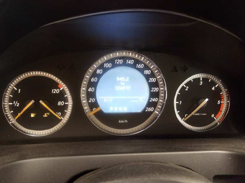 mercedes-benz clase c (w204) berlina del año 2009