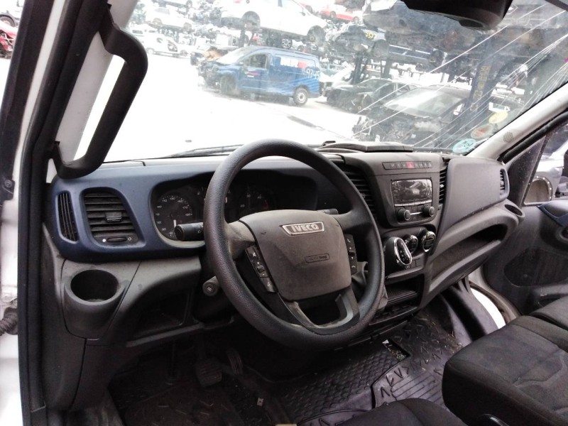 iveco daily furgón del año 2019