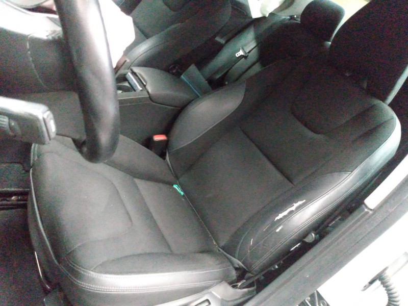 volvo s60 lim. del año 2010