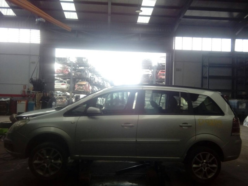 opel zafira b del año 2005
