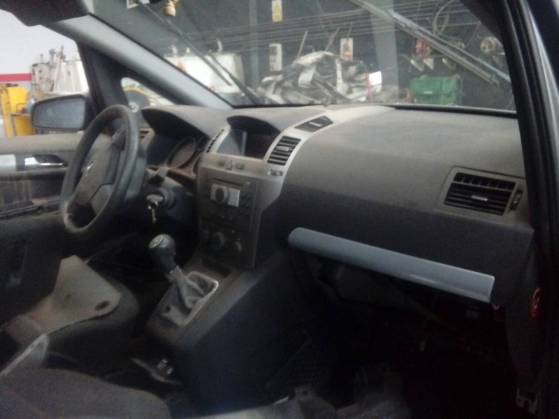opel zafira b del año 2005