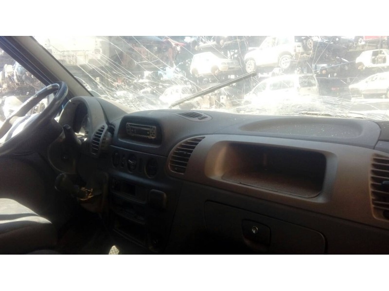 mercedes-benz sprinter 02.00  caja cerrada del año 2005