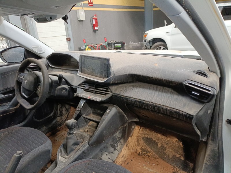 peugeot 2008 ii (ud_, us_, uy_, uj_, ur_, uc_) del año 2021