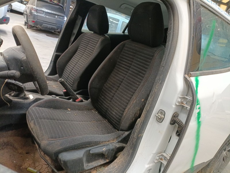 peugeot 2008 ii (ud_, us_, uy_, uj_, ur_, uc_) del año 2021