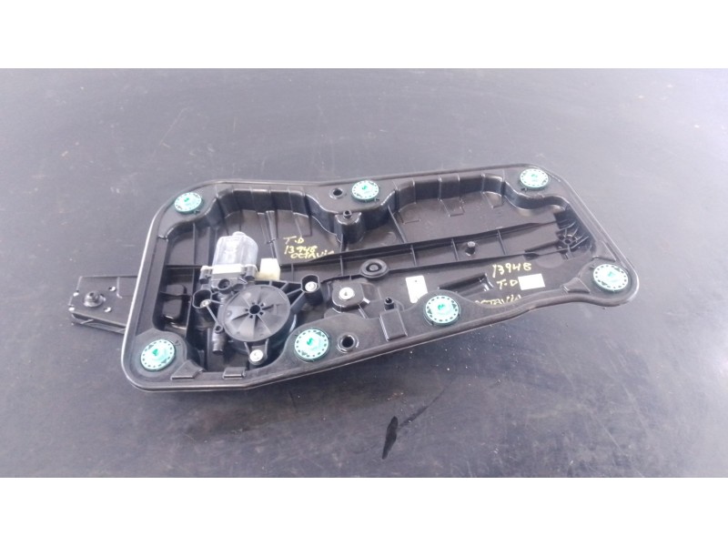 Recambio de elevalunas trasero derecho para skoda octavia iv nx3 vrs 2.0 tsi referencia OEM IAM   