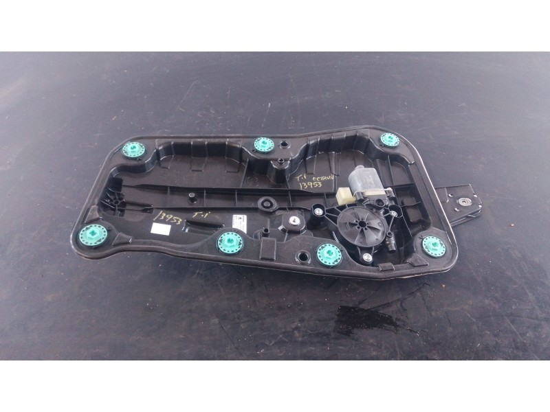 Recambio de elevalunas trasero izquierdo para skoda octavia iv combi nx5 1.5 tsi referencia OEM IAM   