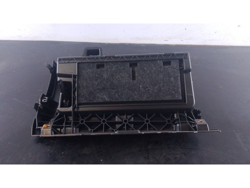 Recambio de guantera para skoda octavia iv nx3 vrs 2.0 tsi referencia OEM IAM   