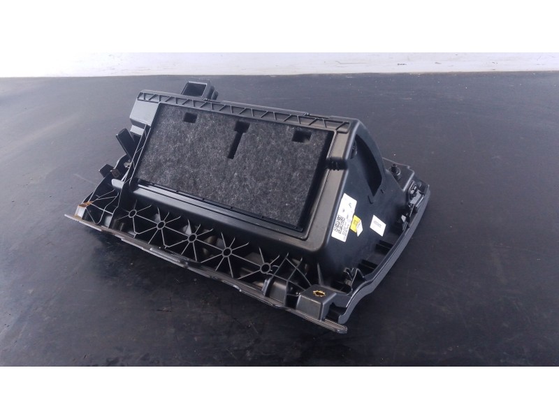 Recambio de guantera para skoda octavia iv nx3 vrs 2.0 tsi referencia OEM IAM   