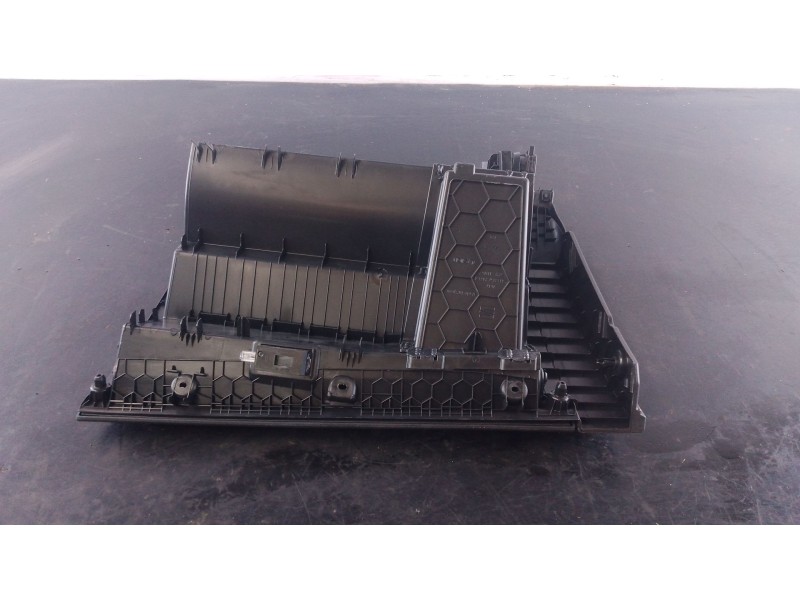 Recambio de guantera para cupra formentor (kmp) 2.0 tdi referencia OEM IAM   