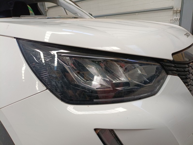 Recambio de faro derecho xenon para peugeot 2008 ii (ud_, us_, uy_, uj_, ur_, uc_) 1.5 bluehdi 110 (udyhsk) referencia OEM IAM 9