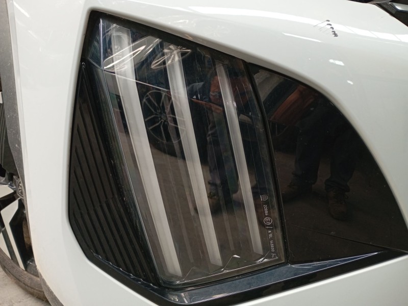 Recambio de piloto delantero derecho para peugeot 2008 ii (ud_, us_, uy_, uj_, ur_, uc_) 1.2 puretech 130 referencia OEM IAM   