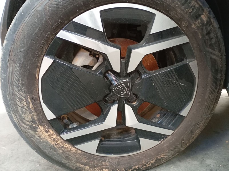 Recambio de juego llantas para peugeot 2008 ii (ud_, us_, uy_, uj_, ur_, uc_) 1.2 puretech 130 referencia OEM IAM 215/60/17  