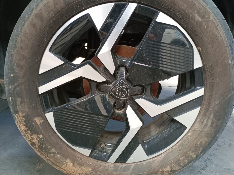 Recambio de juego llantas para peugeot 2008 ii (ud_, us_, uy_, uj_, ur_, uc_) 1.2 puretech 130 referencia OEM IAM 215/60/17  