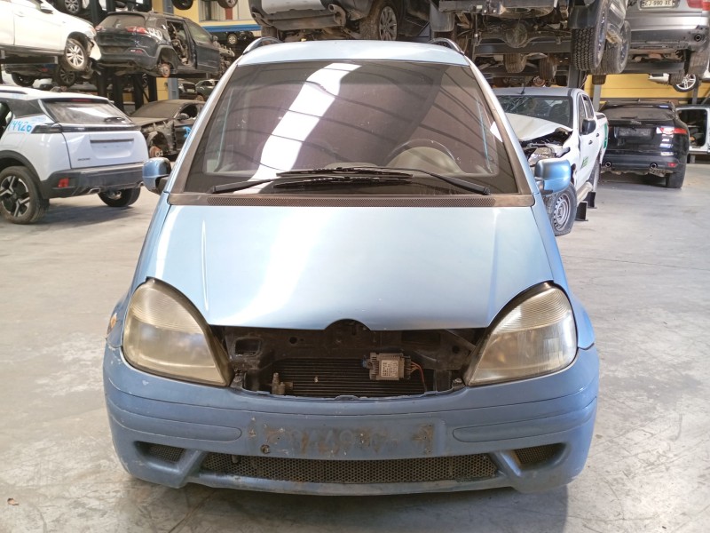 mercedes-benz vaneo (414) del año 2002