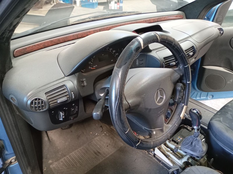 mercedes-benz vaneo (414) del año 2002