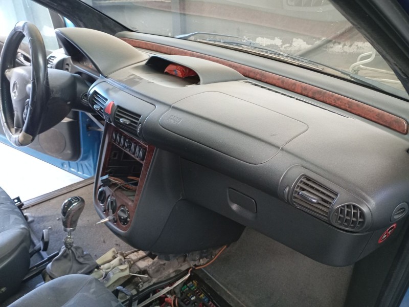 mercedes-benz vaneo (414) del año 2002