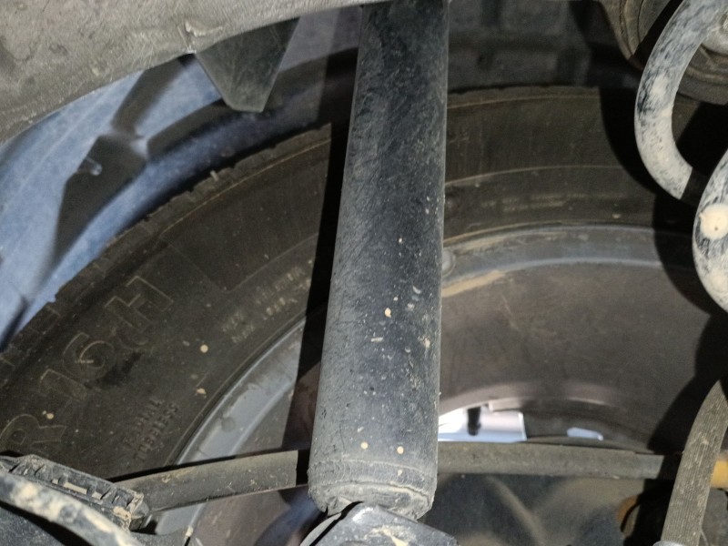 Recambio de amortiguador trasero derecho para peugeot 2008 ii (ud_, us_, uy_, uj_, ur_, uc_) 1.5 bluehdi 110 (udyhsk) referencia