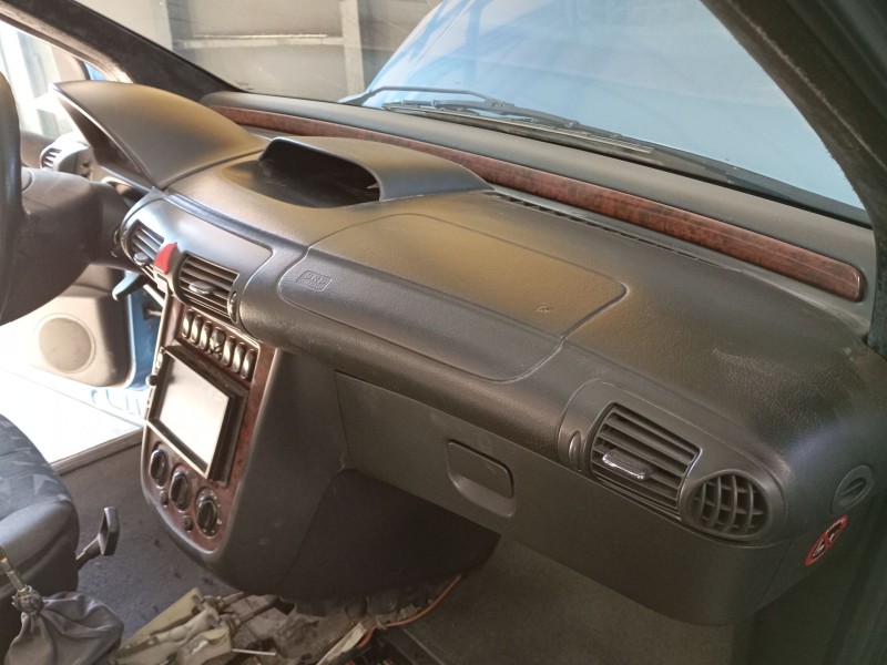 Recambio de salpicadero para mercedes-benz vaneo (414) 1.7 cdi (414.700) referencia OEM IAM   