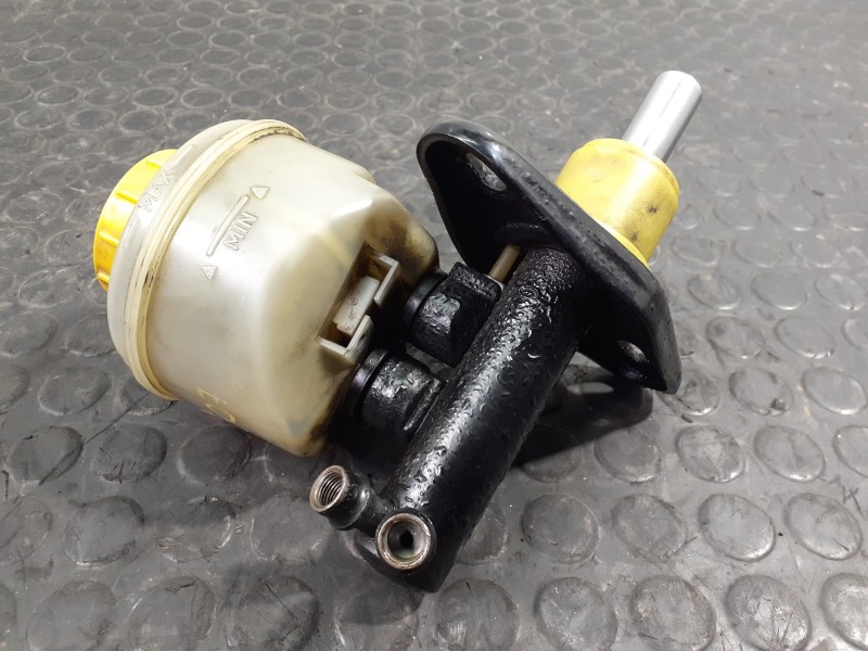 Recambio de bomba freno para ford maverick (ml) básico referencia OEM IAM 74470892  P3-B9-4-2