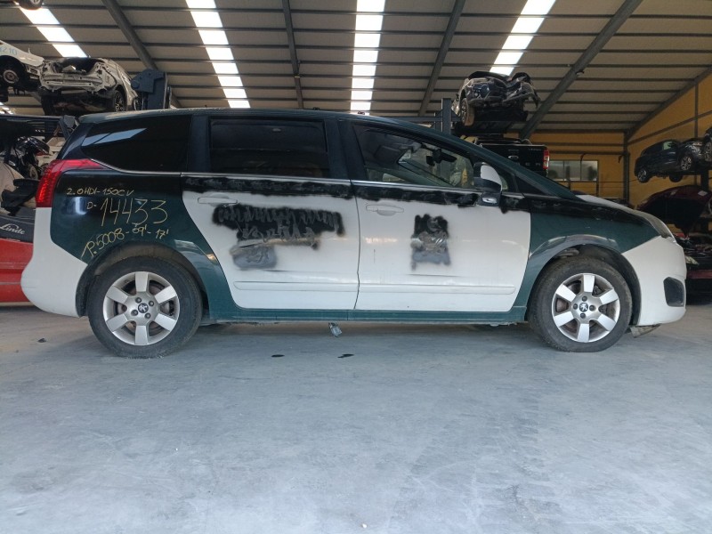 peugeot 5008 (0u_, 0e_) del año 2009
